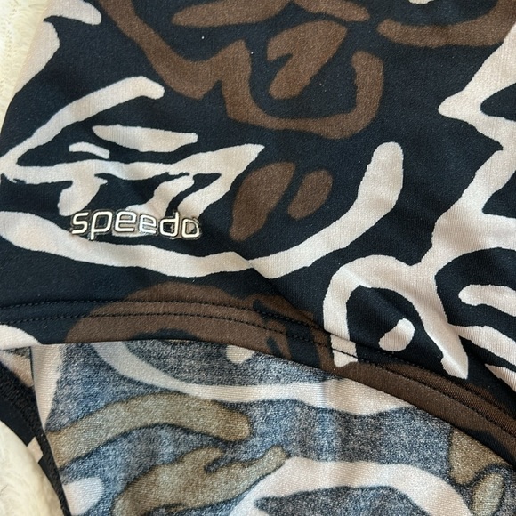 Speedo halter neck one piece swimsuit plus size women’s 18 botanical print brown - Picture 2 of 6